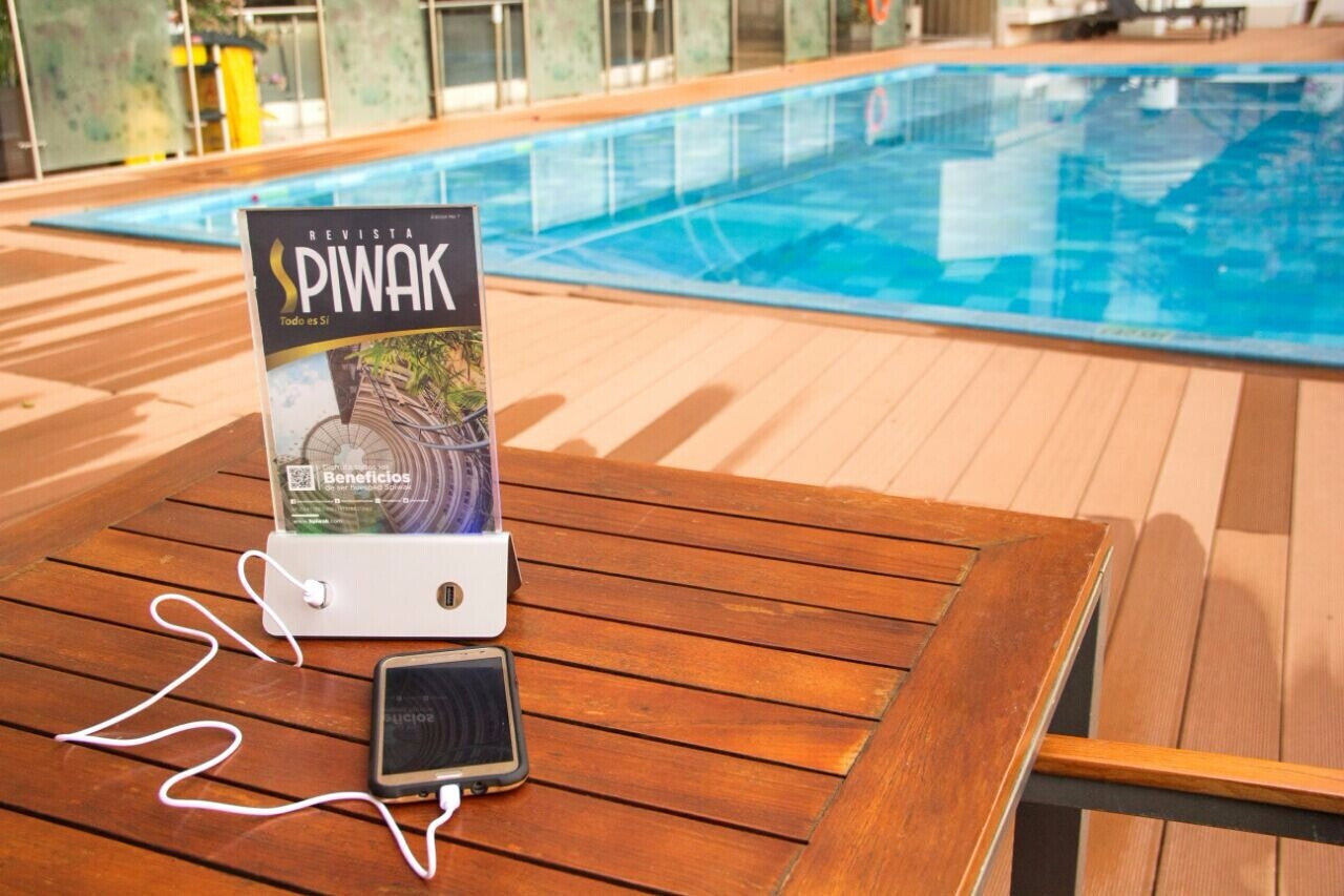 Table Top Charging Station