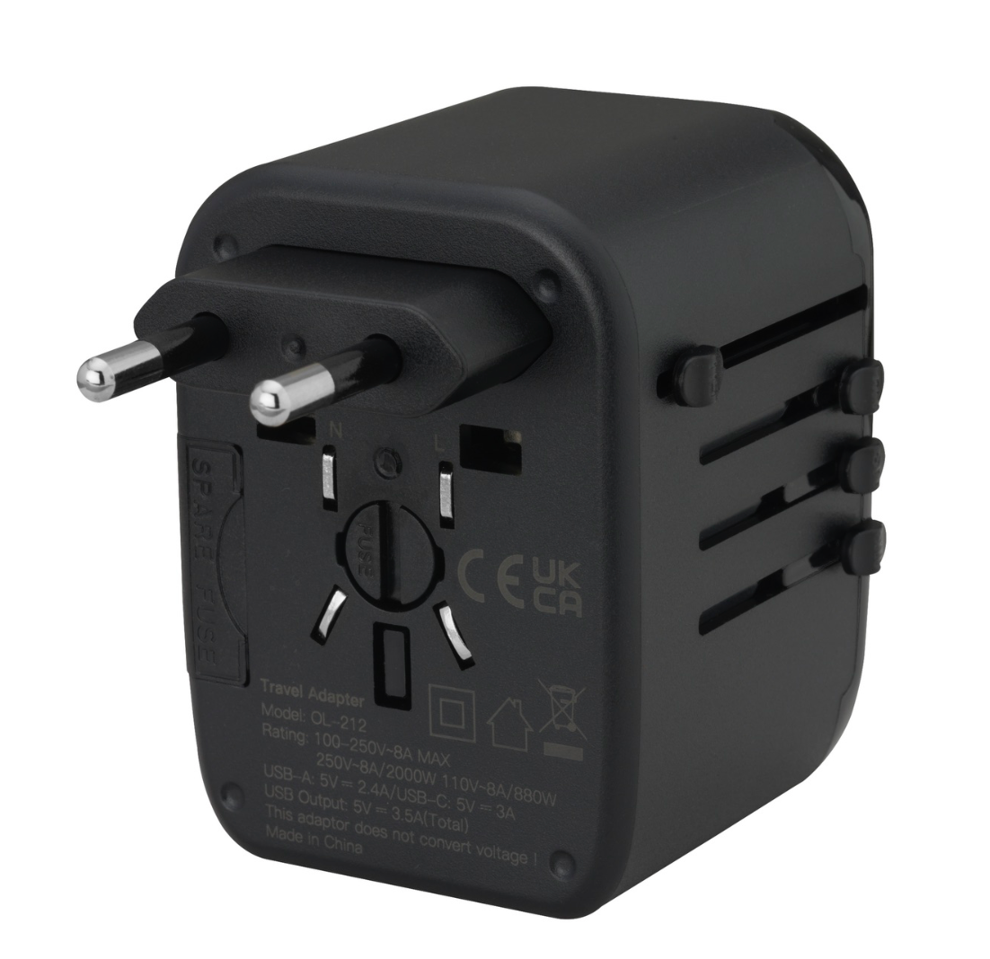 Universal Travel 2 USB / 2 Type C Adapter