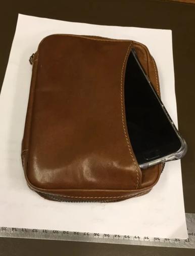 men’s business travel pouch